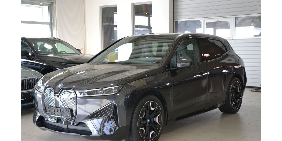 BMW iX 25.254 km 63.990 &euro; Lemgo 32657