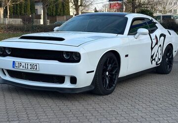 Dodge Challenger 45.000 km 32.900 &euro; Lage 32791