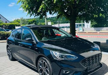 Ford Focus 98.000 km 16.400 &euro; Bielefeld 33647