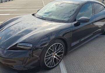 Porsche Taycan 1.500 km 86.999 &euro; Bielefeld 33609