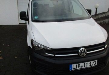 VW Caddy 140.000 km 10.500 &euro; Lemgo 32657
