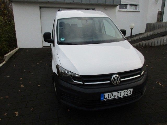 VW Caddy 140.000 km 10.500 &euro; Lemgo 32657