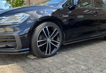 VW Golf 114.000 km 22.999 &euro; bielefeld 33719