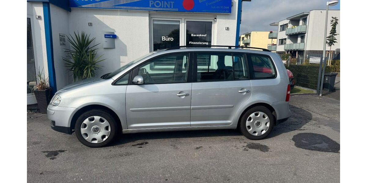 VW Touran 177.700 km 3.849 &euro; Gütersloh 33330