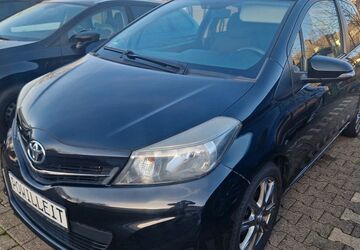 Toyota Yaris 192.000 km 4.980 &euro; Bielefeld 33609