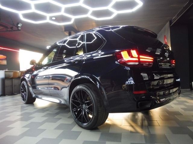 BMW X5 192.942 km 24.590 &euro; Löhne 32584