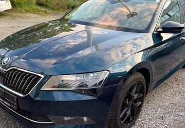 Skoda Superb 257.100 km 10.590 &euro; Bielefeld 33689