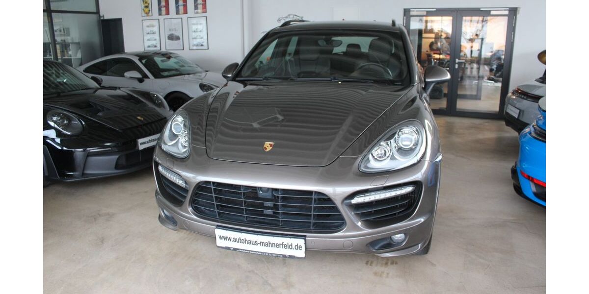 Porsche Cayenne 146.142 km 26.890 &euro; Löhne 32584