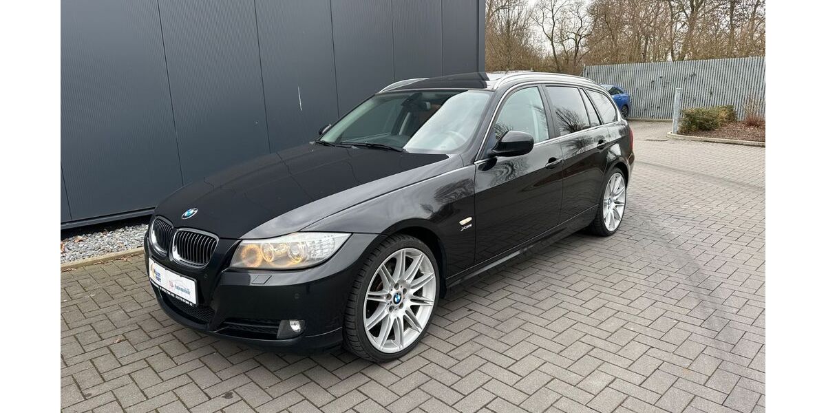 BMW 330 211.786 km 12.990 &euro; Bad Salzuflen 32105
