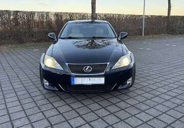 Lexus IS 220d 231.000 km 5.450 &euro; Lage 32791