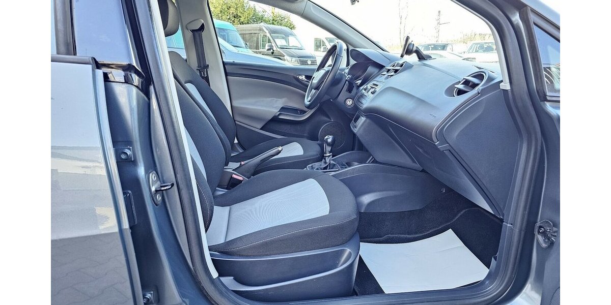 Seat Ibiza Style Salsa NAVI KLIMA 170.435 km 3.990 &euro; Löhne 32584