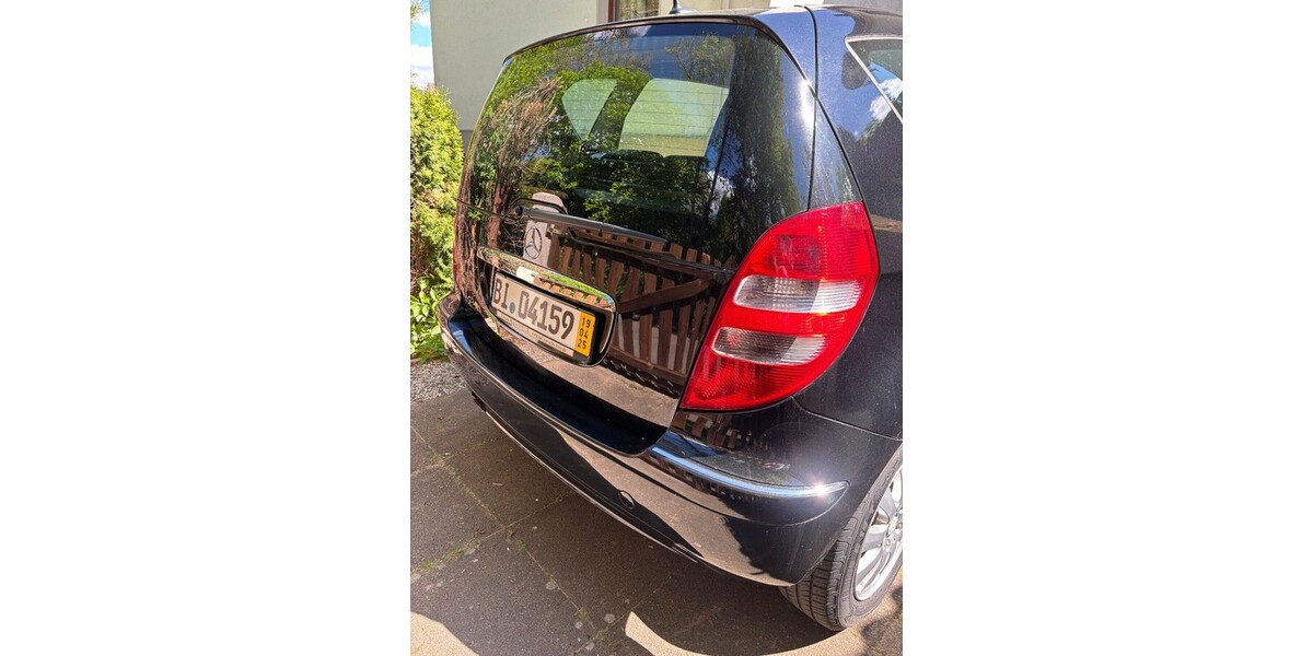 Mercedes-Benz A 150 143.409 km 4.000 &euro; Bielefeld 33602