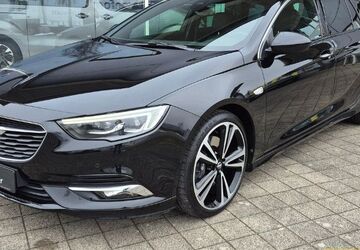 Opel Insignia 33.980 km 23.900 &euro; Halle 33790