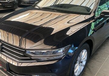 VW Passat Variant 55.980 km 25.499 &euro; Versmold 33775