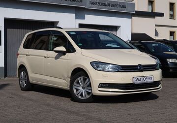 VW Touran 325.941 km 12.500 &euro; Bielefeld 33617