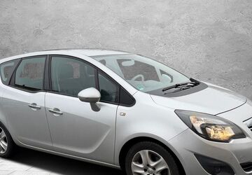 Opel Meriva 108.000 km 4.499 &euro; Detmold 32758