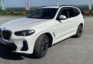 BMW iX3 17.983 km 52.000 &euro; Kirchlengern 32278