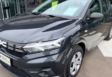 Dacia Sandero 10.450 km 13.790 &euro; Lemgo 32657