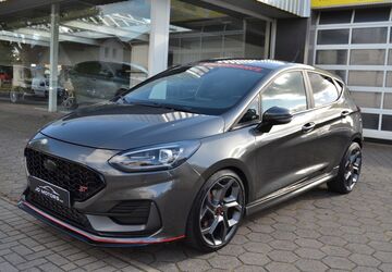 Ford Fiesta 54.000 km 23.495 &euro; Herford 32052