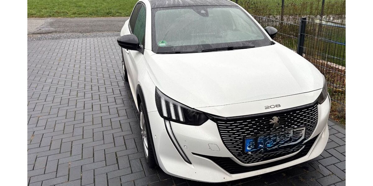 Peugeot e-208 46.800 km 22.999 &euro; Spenge 32139