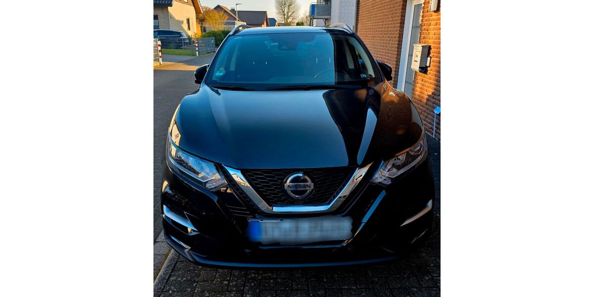 Nissan Qashqai 37.100 km 18.880 &euro; Schloß Holte-Stukenbrock 33758