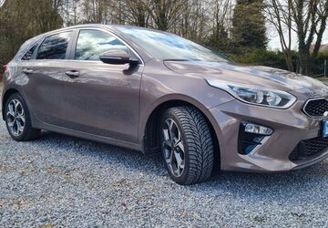 Kia ceed / Ceed 78.000 km 15.600 &euro; Hüllhorst 32609