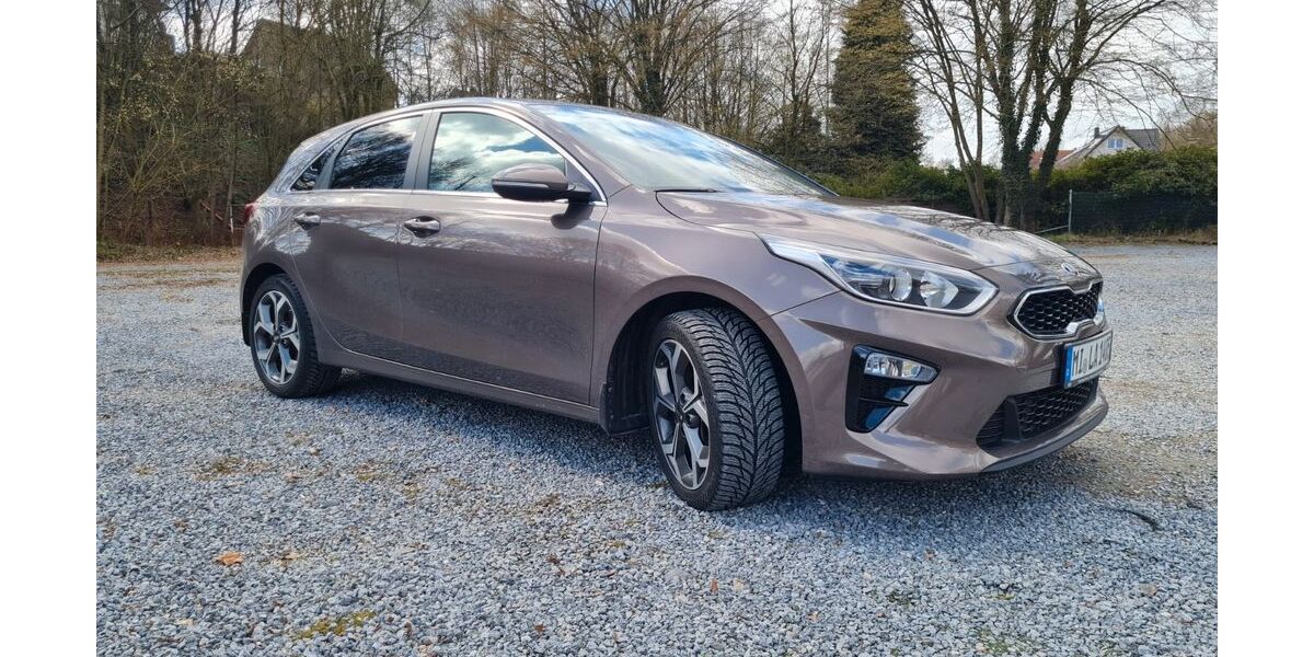 Kia ceed / Ceed 78.000 km 15.600 &euro; Hüllhorst 32609