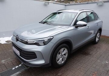 VW Tiguan 15.620 km 31.990 &euro; Bad Oeynhausen 32545