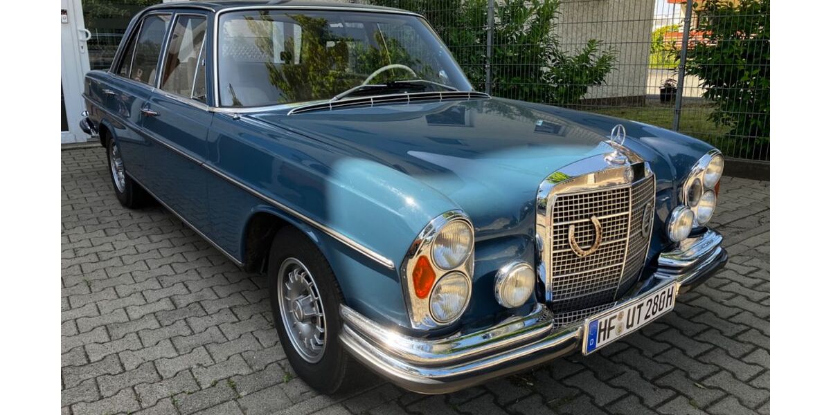 Mercedes-Benz 280 197.000 km 16.600 &euro; Herford 32051
