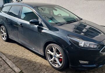 Ford Focus 92.500 km 10.499 &euro; Lage 32791