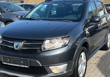 Dacia Sandero 136.000 km 5.500 &euro; Löhne Mennighüffen 32584