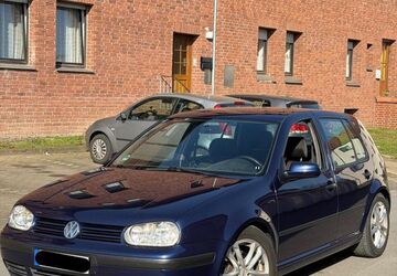 VW Golf 282.000 km 3.190 &euro; Halle Westfalen 33790