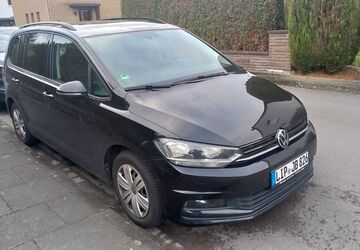 VW Touran 210.000 km 14.499 &euro; asemissen 33818