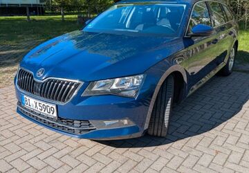 Skoda Superb 235.500 km 11.000 &euro; Bielefeld 33617
