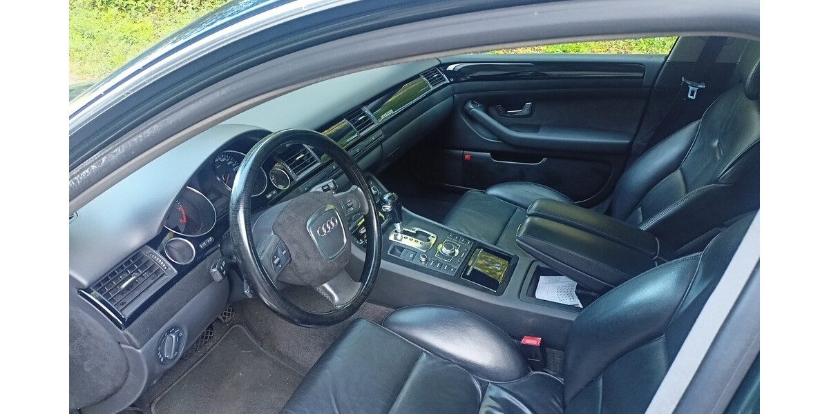 Audi A8 260.000 km 6.400 &euro; Löhne 32584