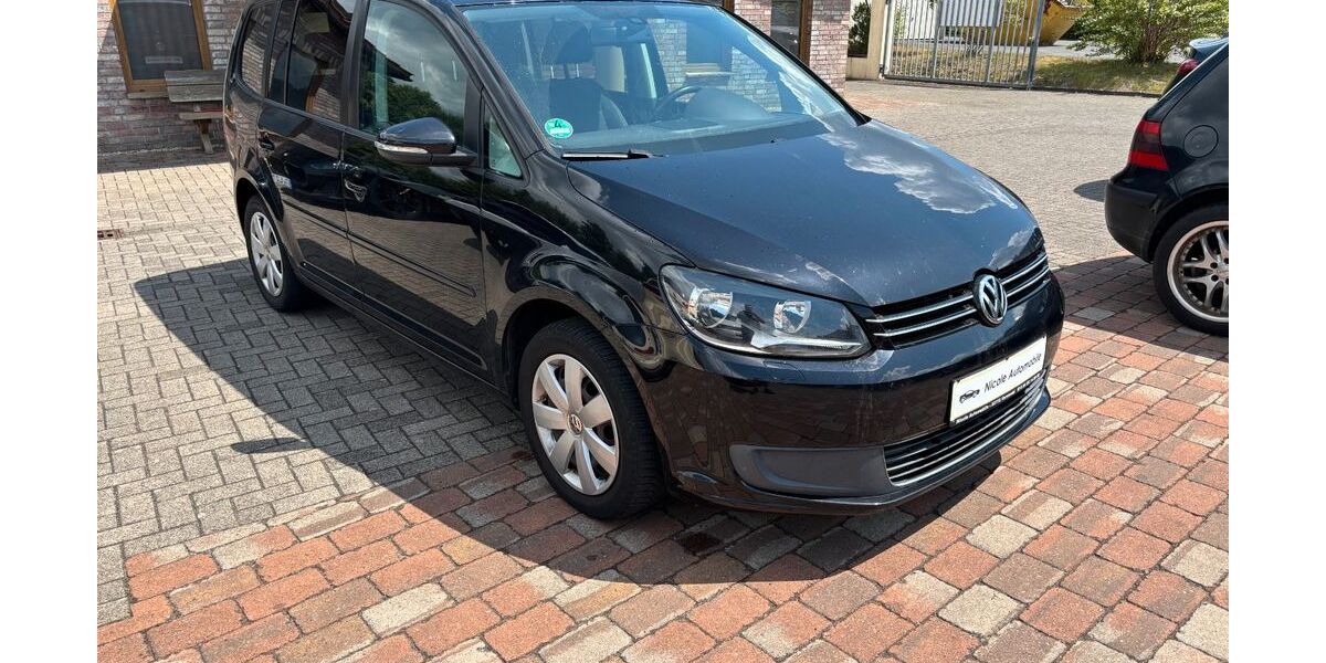 VW Touran 212.000 km 4.699 &euro; Versmold 33775
