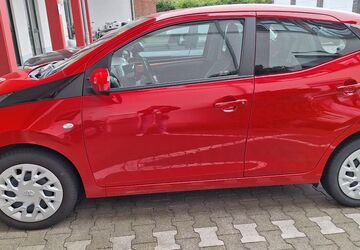 Toyota Aygo (X) 16.000 km 12.000 &euro; Bielefeld 33602