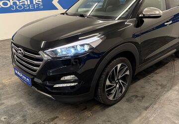 Hyundai TUCSON 136.500 km 15.999 &euro; Delbrück 33129