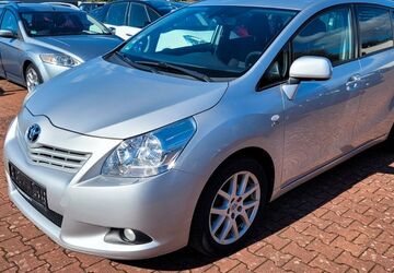 Toyota Verso 169.297 km 9.490 &euro; Halle (Westfalen) 33790