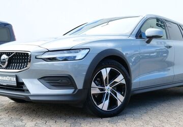 Volvo V60 Cross Country 53.683 km 31.440 &euro; Bielefeld 33647