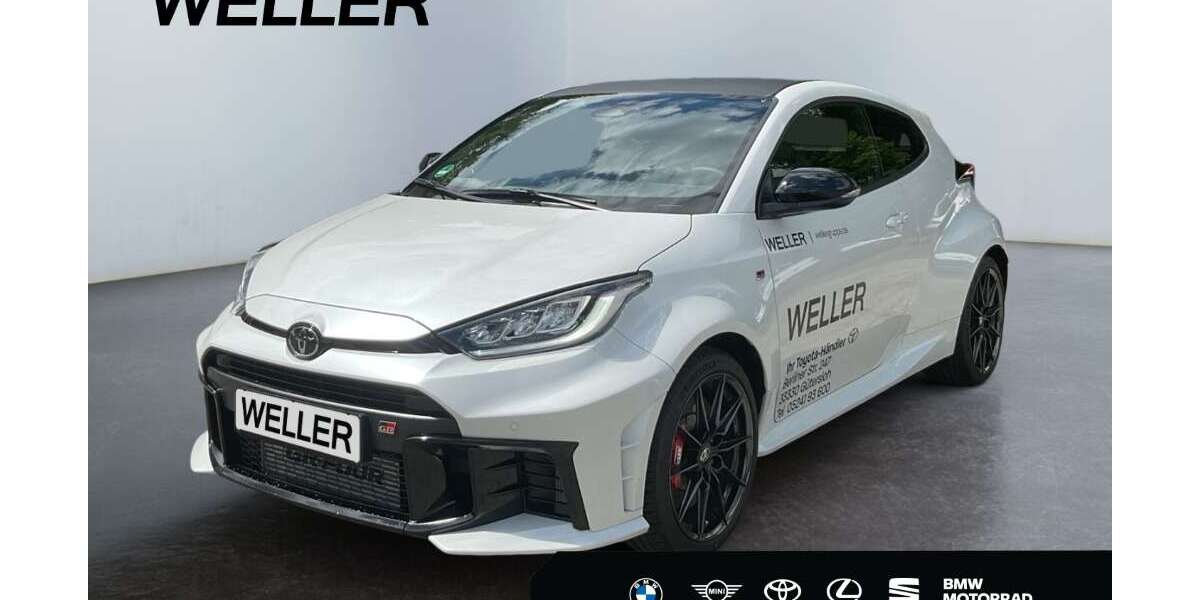 Toyota Yaris 2.500 km 57.590 &euro; Gütersloh 33330