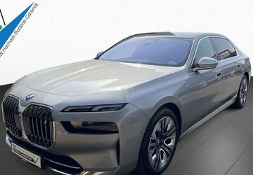 BMW i7 12.336 km 95.990 &euro; Detmold 32758