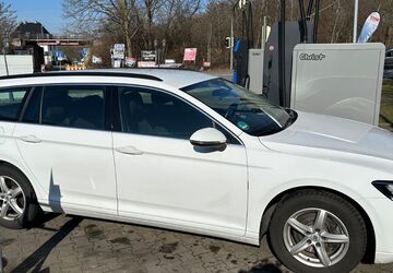VW Passat Variant 97.500 km 19.599 &euro; Bielefeld 33617
