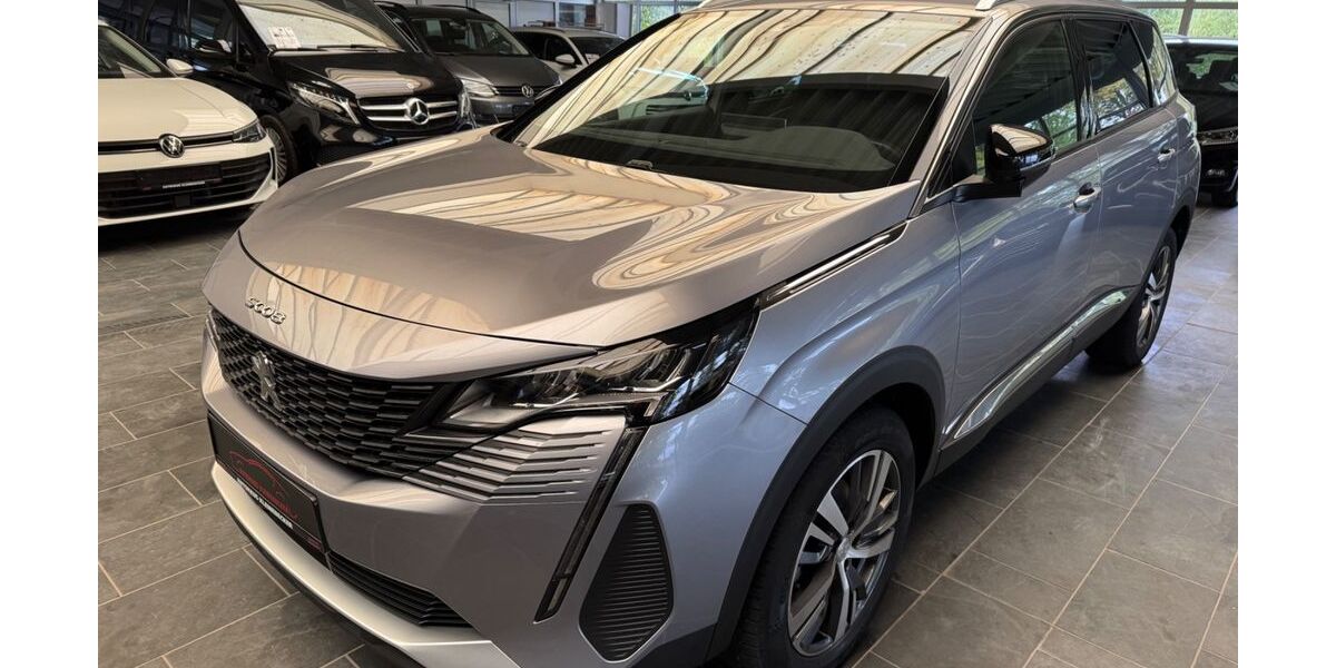 Peugeot 5008 54.500 km 21.500 &euro; Versmold 33775