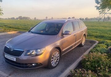 Skoda Superb 215.500 km 7.000 &euro; Bielefeld 33607