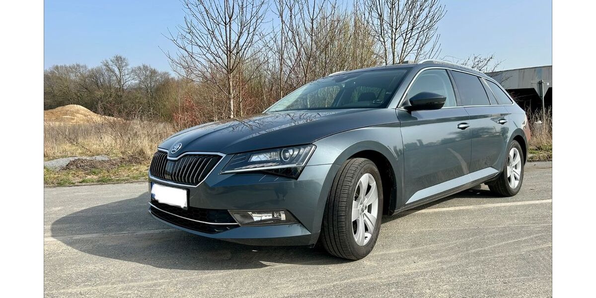 Skoda Superb 125.000 km 18.650 &euro; Hüllhorst 32609
