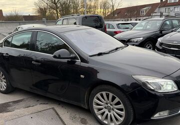Opel Insignia 220.000 km 3.499 &euro; Detmold 32758