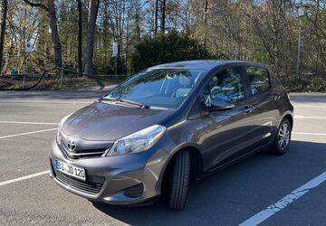 Toyota Yaris 238.400 km 5.500 &euro; Bielefeld 33659