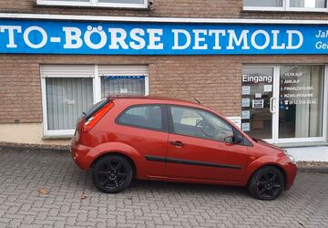 Ford Fiesta 164.910 km 2.500 &euro; Detmold 32758