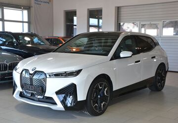 BMW iX 32.295 km 63.990 &euro; Lemgo 32657
